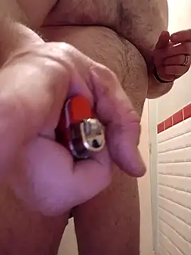 Snapshot of JPB052 chatting on 12.20.25 JPB052 online show from 12.20.25