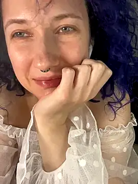 Snapshot of Kitty_Kisss chatting on 11.10.25 Kitty Kisss online show from 11.10.25