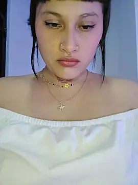 Snapshot of Eva_Clark01 chatting on 10.30.25 Eva Clark01 online show from 10.30.25