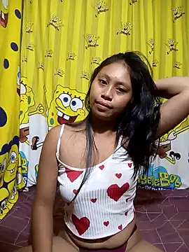 Snapshot of UrSweetAsianLady_02 chatting on 10.17.25 UrSweetAsianLady 02 online show from 10.17.25