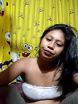 Snapshot of UrSweetAsianLady_02 chatting on 10.18.25 UrSweetAsianLady 02 online show from 10.18.25