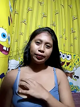 Snapshot of UrSweetAsianLady_02 chatting on 10.19.25 UrSweetAsianLady 02 online show from 10.19.25