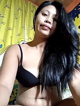 Snapshot of UrSweetAsianLady_02 chatting on 11.08.25 UrSweetAsianLady 02 online show from 11.08.25