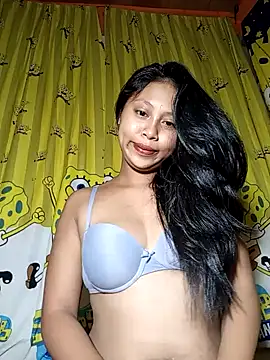 Snapshot of UrSweetAsianLady_02 chatting on 11.22.25 UrSweetAsianLady 02 online show from 11.22.25