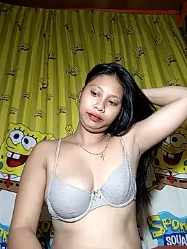 Snapshot of UrSweetAsianLady_02 chatting on 11.27.25 UrSweetAsianLady 02 online show from 11.27.25