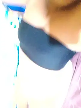 Snapshot of UrSweetAsianLady_02 chatting on 12.14.25 UrSweetAsianLady 02 online show from 12.14.25