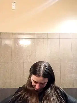 freakylittlebitch69 online show from 09.20.25