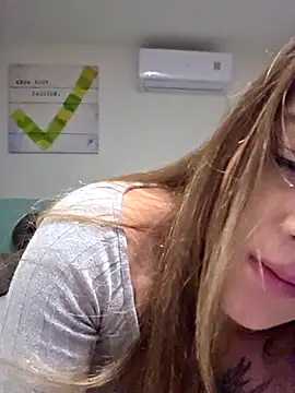 Luna Lynn online show from 05.24.26