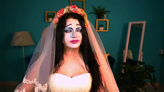 Snapshot of NaomiWilsons chatting on 10.30.25 NaomiWilsons online show from 10.30.25