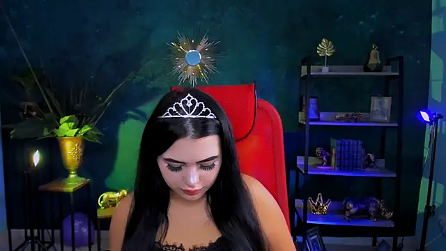 Snapshot of NaomiWilsons chatting on 11.06.25 NaomiWilsons online show from 11.06.25