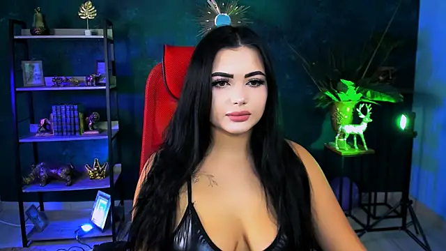 Snapshot of NaomiWilsons chatting on 11.17.25 NaomiWilsons online show from 11.17.25