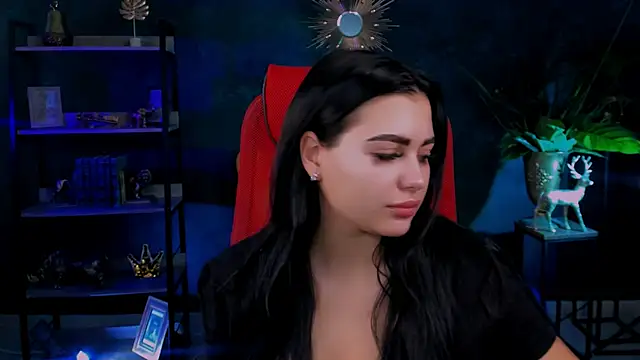 Snapshot of NaomiWilsons chatting on 11.21.25 NaomiWilsons online show from 11.21.25