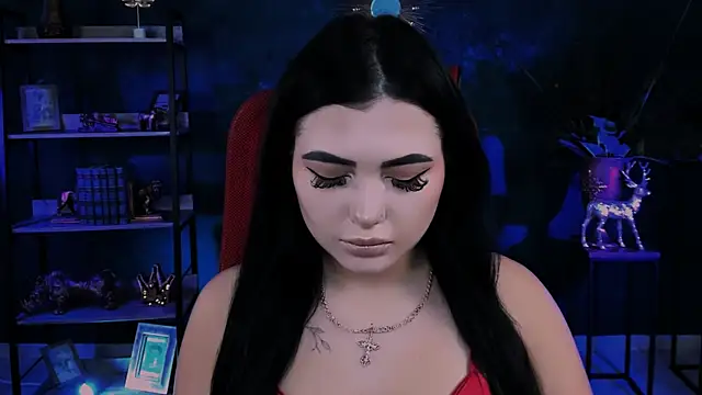 Snapshot of NaomiWilsons chatting on 12.14.25 NaomiWilsons online show from 12.14.25