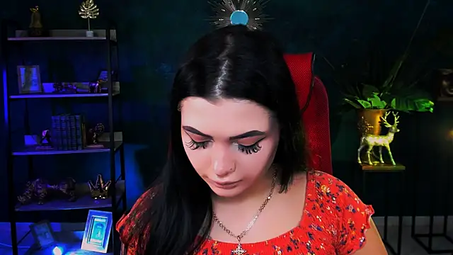 Snapshot of NaomiWilsons chatting on 12.16.25 NaomiWilsons online show from 12.16.25