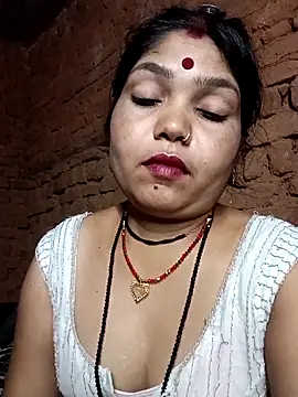 Priya tyagi online show from 09.26.25