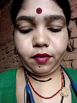 Priya tyagi online show from 09.27.25