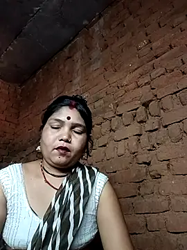 Priya tyagi online show from 10.11.25