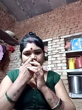 Priya tyagi online show from 10.12.25