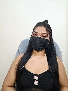 Snapshot of ariya-03 chatting on 10.05.25 ariya-03 online show from 10.05.25