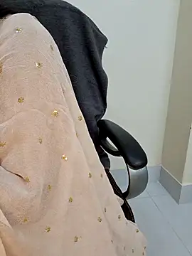 Snapshot of ariya-03 chatting on 11.03.25 ariya-03 online show from 11.03.25