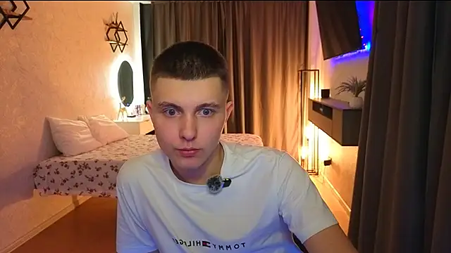 Denisx444 online show from 02.18.26