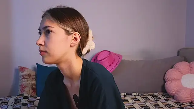 Snapshot of AngelicRice chatting on 10.02.25 AngelicRice online show from 10.02.25