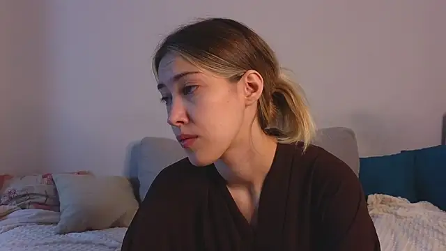 Snapshot of AngelicRice chatting on 10.11.25 AngelicRice online show from 10.11.25