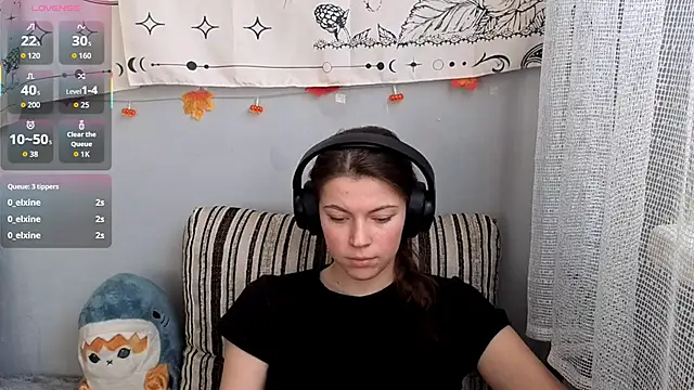 CutieAnny online show from 11.22.25