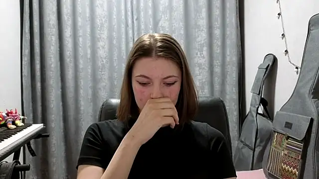 CutieAnny online show from 05.15.26