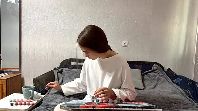 EvieDoll online show from 09.30.25
