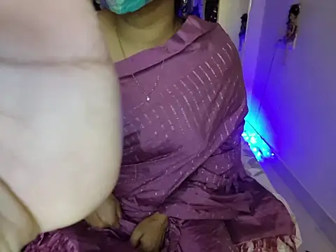 hot spicey online show from 05.17.26