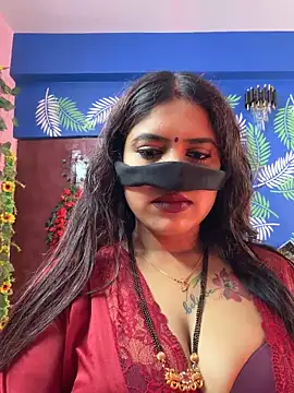 Snapshot of V-Hot-Sweti chatting on 02.08.26 V-Hot-Sweti online show from 02.08.26