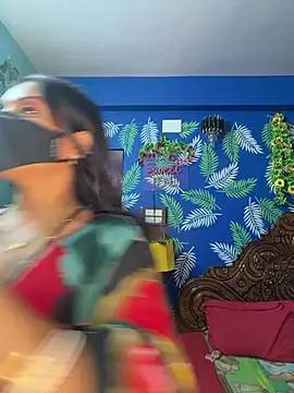 Snapshot of V-Hot-Sweti chatting on 06.30.26 V-Hot-Sweti online show from 06.30.26
