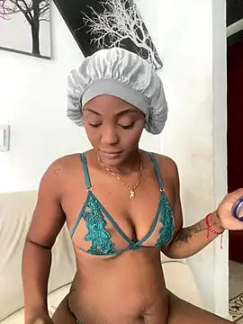 zaracollins01 online show from 10.20.25