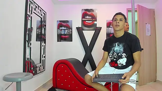 Snapshot of GRETTY_BOYS chatting on 09.18.25 GRETTY BOYS online show from 09.18.25