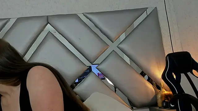 ABRILMILLER VC online show from 10.04.25