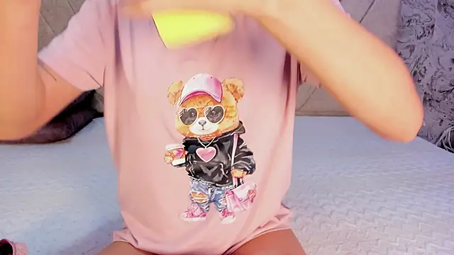 violet 77711 online show from 10.21.25