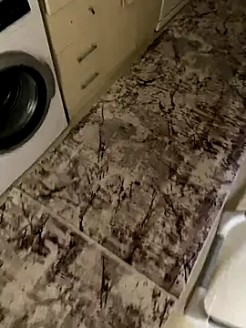 banuemre28 online show from 10.11.25