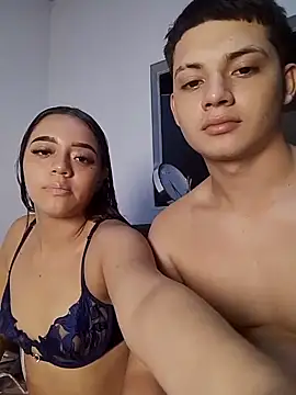 Snapshot of tony_and_katy chatting on 10.04.25 tony and katy online show from 10.04.25