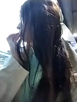 Snapshot of alaska__williams__ chatting on 10.21.25 alaska williams online show from 10.21.25