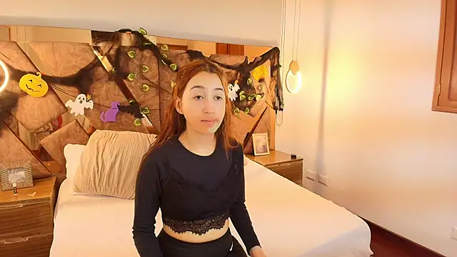 Snapshot of alaska__williams__ chatting on 10.24.25 alaska williams online show from 10.24.25