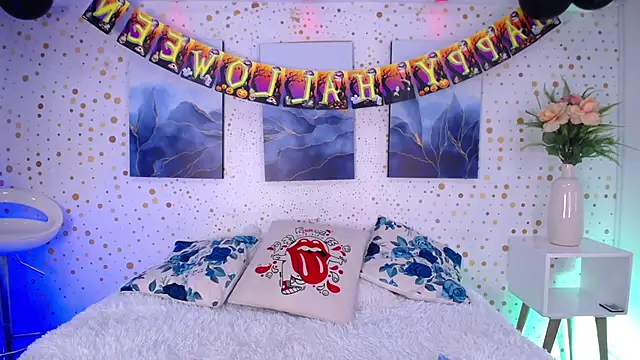 Emily Vaughan online show from 10.25.25