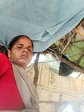 Snapshot of Sapna_cutt chatting on 09.22.25 Sapna cutt online show from 09.22.25