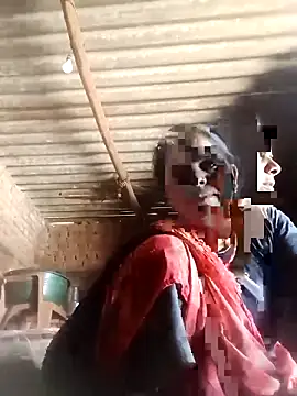 Snapshot of Sapna_cutt chatting on 12.18.25 Sapna cutt online show from 12.18.25