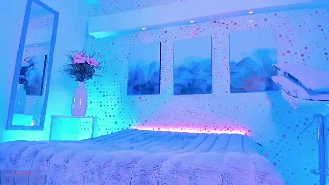 ArianaSantana online show from 09.30.25