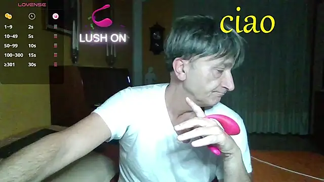 lattediyak online show from 10.25.25