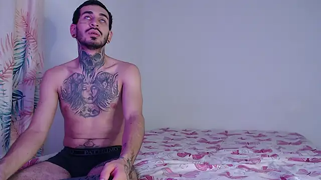 Tyler2y luna online show from 11.06.25