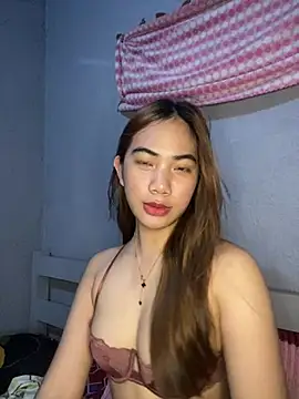 Snapshot of Shy_SexyLady chatting on 04.23.26 Shy SexyLady online show from 04.23.26