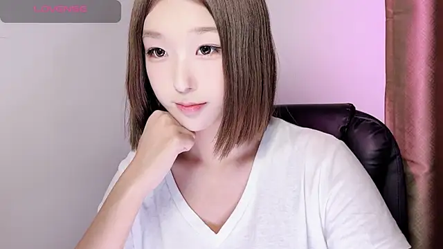 Winnie666- online show from 10.29.25