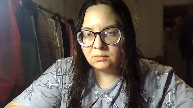 Vaessira online show from 11.04.25